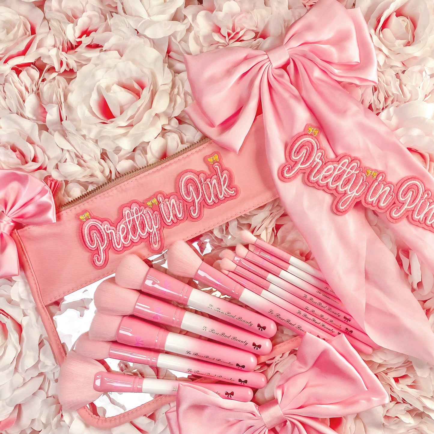 🎀💕𝓟𝓡𝓔𝓣𝓣𝓨 𝓘𝓝 𝓟𝓘𝓝𝓚 𝓶𝓪𝓴𝓮𝓾𝓹 𝓫𝓻𝓾𝓼𝓱 𝓼𝓮𝓽. 💕🎀