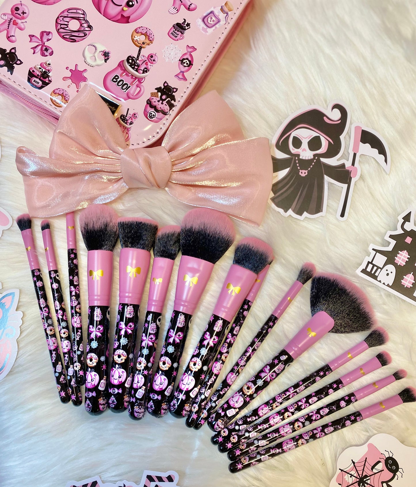 🕷️🎀 𝓣𝓻𝓲𝓬𝓴 𝓸𝓻 𝓣𝓻𝓮𝓪𝓽 🕷️🕸️👻